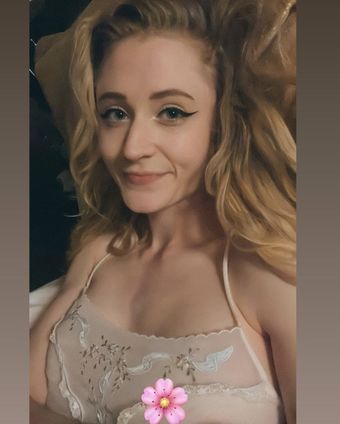 Janet Devlin Nude Leaks OnlyFans Photo 4