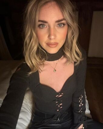 Chiara Ferragni Nude Leaks OnlyFans Photo 49