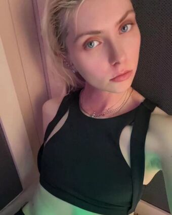 Taylor Momsen Nude Leaks OnlyFans Photo 58