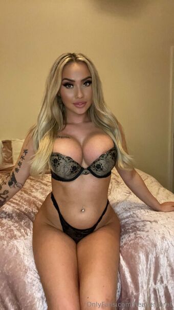 Heaven Brat Nude Leaks OnlyFans Photo 8