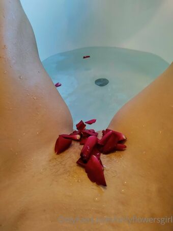 onlyflowersgirl Nude Leaks OnlyFans Photo 14