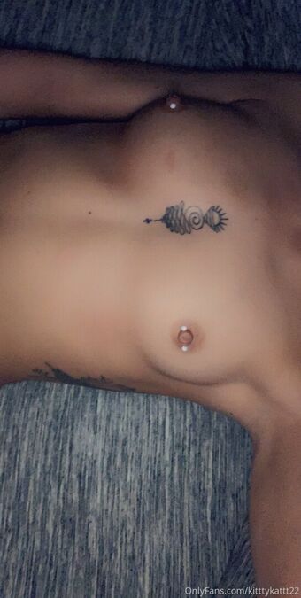 kitttykattt22 Nude Leaks OnlyFans Photo 11