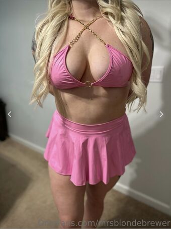 mrsblondebrewer Nude Leaks OnlyFans Photo 4