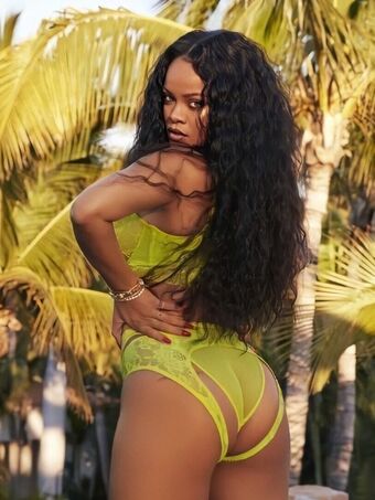 Rihanna Nude Leaks OnlyFans Photo 208