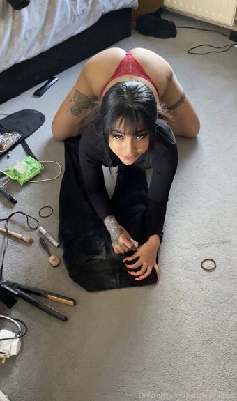 Yasmina Khan Nude Leaks OnlyFans Photo 21