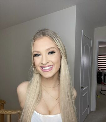 Cassidy Harlow Nude Leaks OnlyFans Photo 2