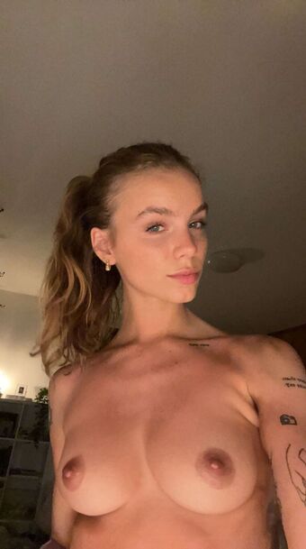 Anna Shumate Nude Leaks OnlyFans Photo 38