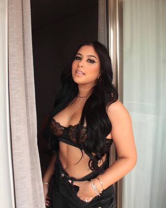 Cinthia Cruz Nude Leaks OnlyFans Photo 33