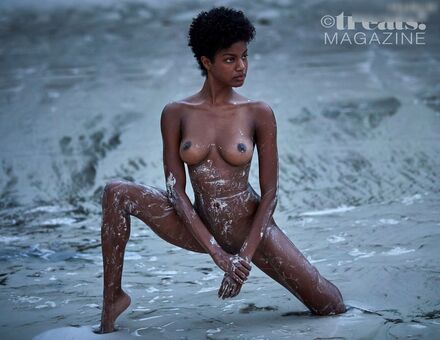 Ebonee Davis Nude Leaks OnlyFans Photo 29