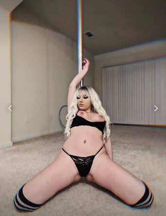 Charlotte Euphoria Nude Leaks OnlyFans Photo 18