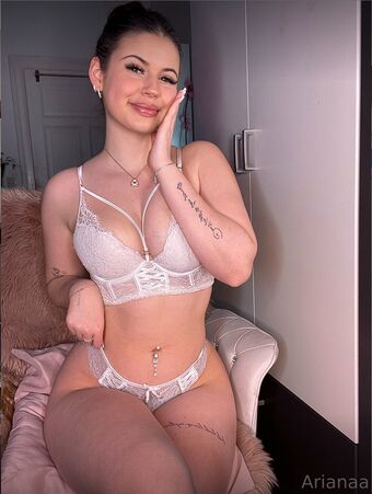 arianasfriends Nude Leaks OnlyFans Photo 34