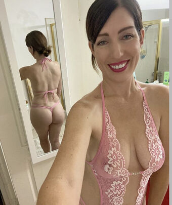 Belle California Nude Leaks OnlyFans Photo 42