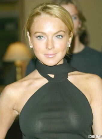 Lindsay Lohan Nude Leaks OnlyFans Photo 145