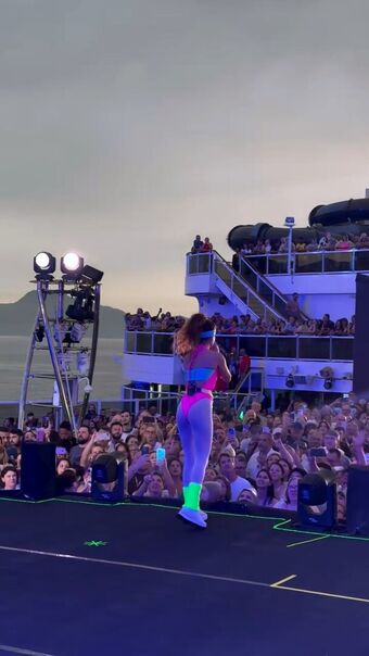 Paula Fernandes Nude Leaks OnlyFans Photo 71