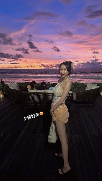 Rainy 以希 鐘小八 Nude Leaks OnlyFans Photo 12