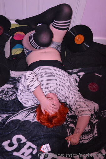 RxdKittxn Nude Leaks OnlyFans Photo 16