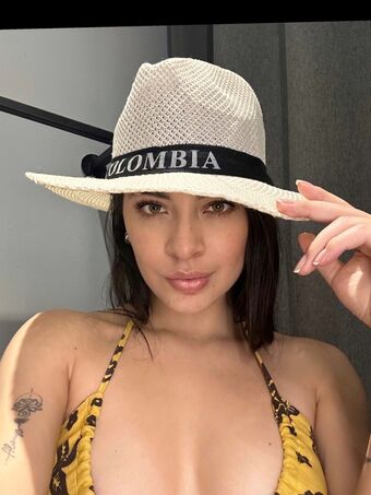 Yoselin Nude Leaks OnlyFans Photo 12