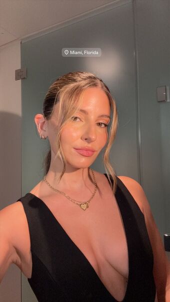 Carla Bezanson Nude Leaks OnlyFans Photo 68