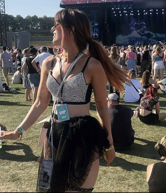 Coupleontour Nude Leaks OnlyFans Photo 32