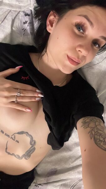 emilypeachez Nude Leaks OnlyFans Photo 1