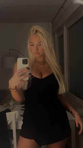 Emma Cordes Nude Leaks OnlyFans Photo 16