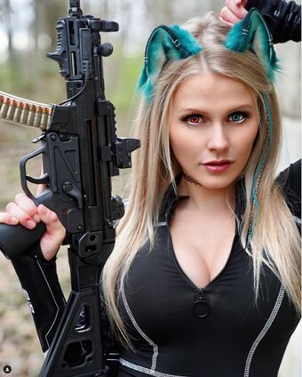 Girls With Guns Nude Leaks OnlyFans Photo 94