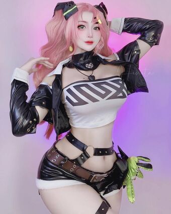 Hiniitaa Nude Leaks OnlyFans Photo 17