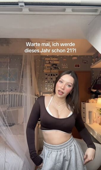 Lina Valeska Nude Leaks OnlyFans Photo 153