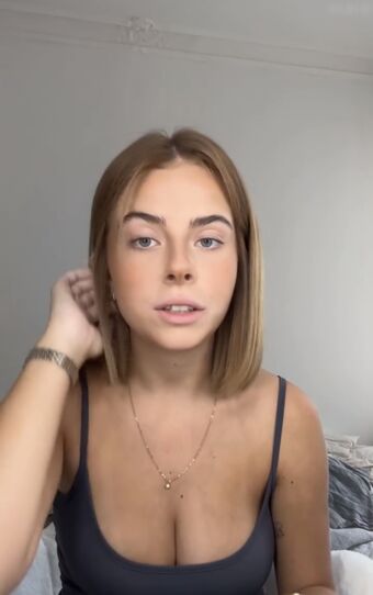 Mathilda.mkh Nude Leaks OnlyFans Photo 75