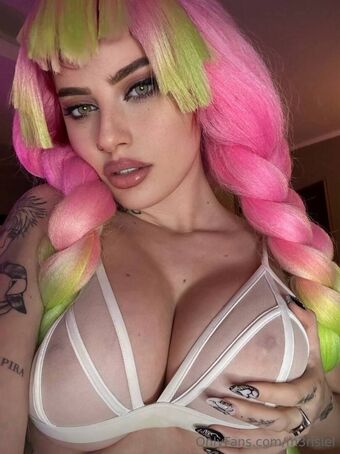 Merisiel Irum Nude Leaks OnlyFans Photo 116