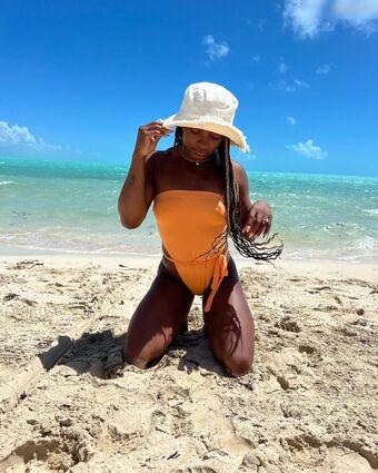 Simone Biles Nude Leaks OnlyFans Photo 94