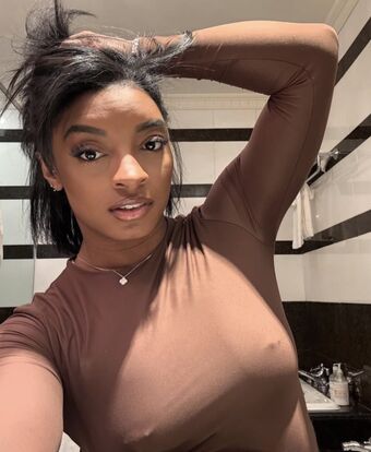 Simone Biles Nude Leaks OnlyFans Photo 97