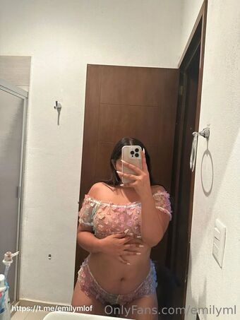 emilyml Nude Leaks OnlyFans Photo 18