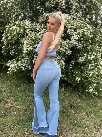 Apollonia Llewellyn Nude Leaks OnlyFans Photo 54