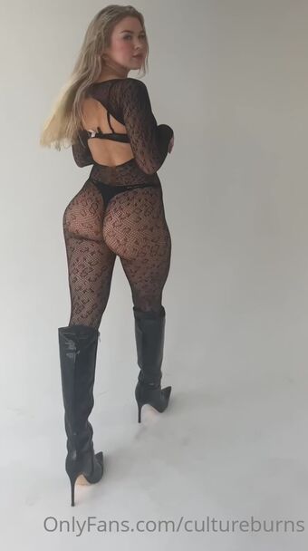 Cultureburns Nude Leaks OnlyFans Photo 217