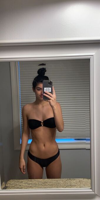 Dixie D'amelio Nude Leaks OnlyFans Photo 51