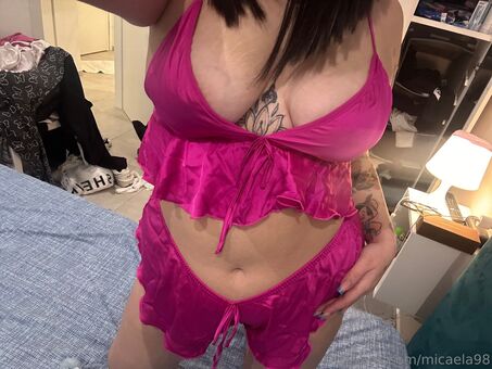 micaela98 Nude Leaks OnlyFans Photo 6