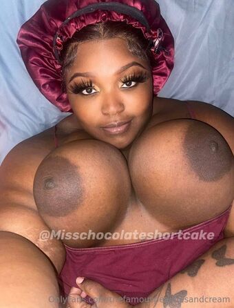 thefamouspeachesandcream Nude Leaks OnlyFans Photo 32