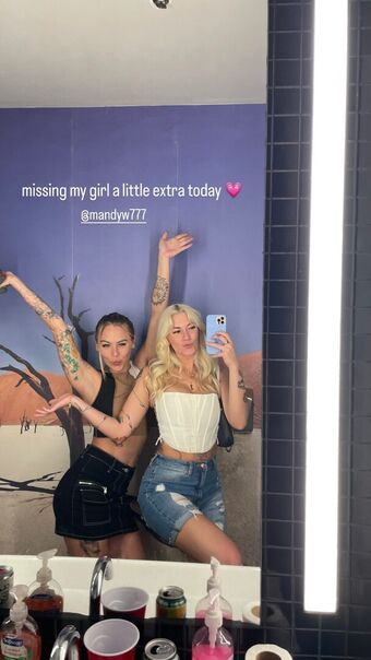 Taylor Hughs Nude Leaks OnlyFans Photo 32