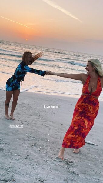 Taylor Hughs Nude Leaks OnlyFans Photo 34