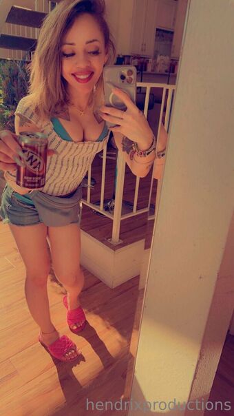 thehollyhendrix Nude Leaks OnlyFans Photo 102