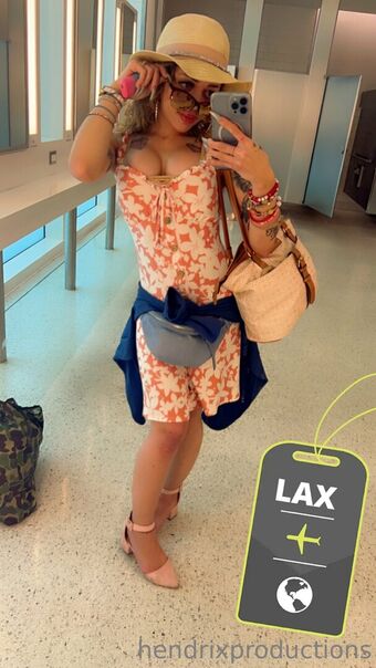 thehollyhendrix Nude Leaks OnlyFans Photo 101