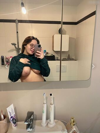 Vani_v Nude Leaks OnlyFans Photo 17