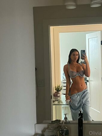 oliviajoann Nude Leaks OnlyFans Photo 22