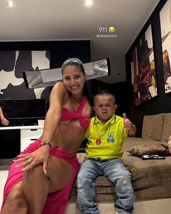 Alee Guzman Nude Leaks OnlyFans Photo 31