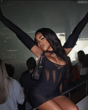 Alicia Awa Nude Leaks OnlyFans Photo 58