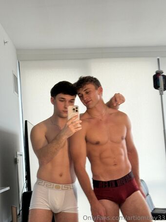 artiomboy33 Nude Leaks OnlyFans Photo 4