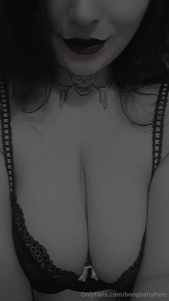 bongbabyfree Nude Leaks OnlyFans Photo 15