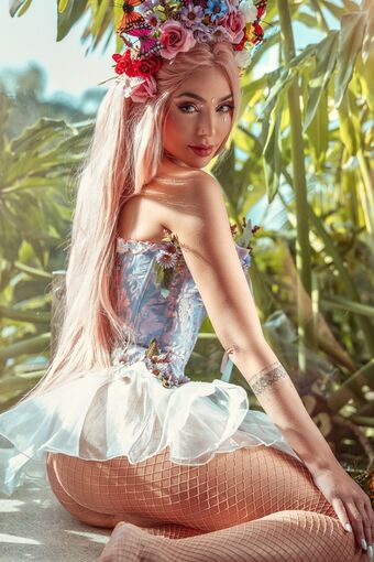 Nyvi Estephan Nude Leaks OnlyFans Photo 4