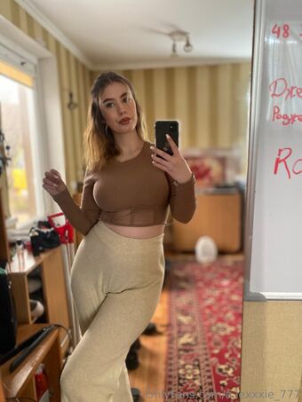 lexxie_swan Nude Leaks OnlyFans Photo 10